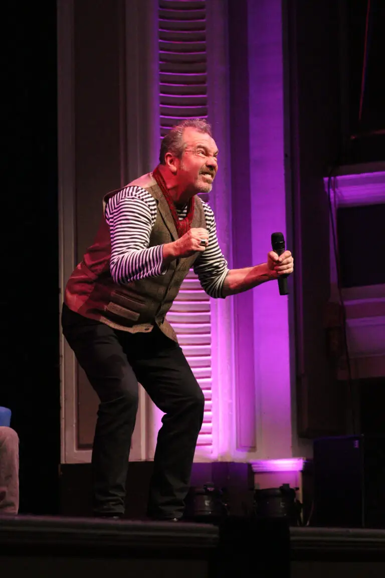 auld pals performance in the UK